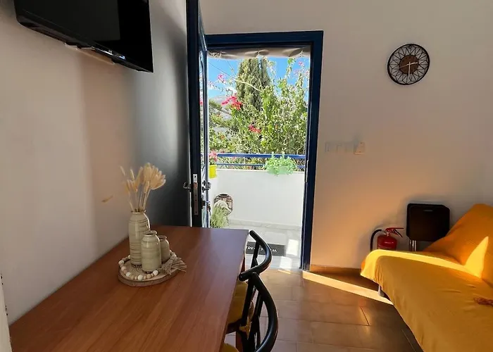 Cozy Corner Marmara Paros Dhragoulas